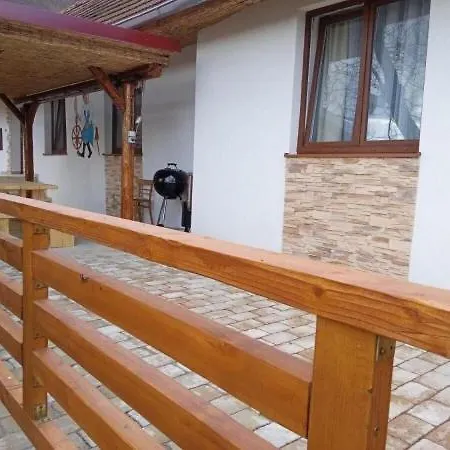 シャレー Blazenka Stylovy Unik Do Prirody Chvojnica (Myjava)