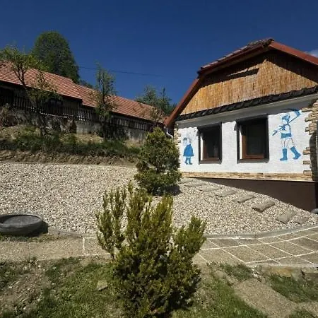 Blazenka Stylovy Unik Do Prirody Chvojnica (Myjava)